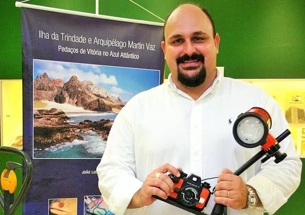 lancamento-do-livro-em-2004-gasparini